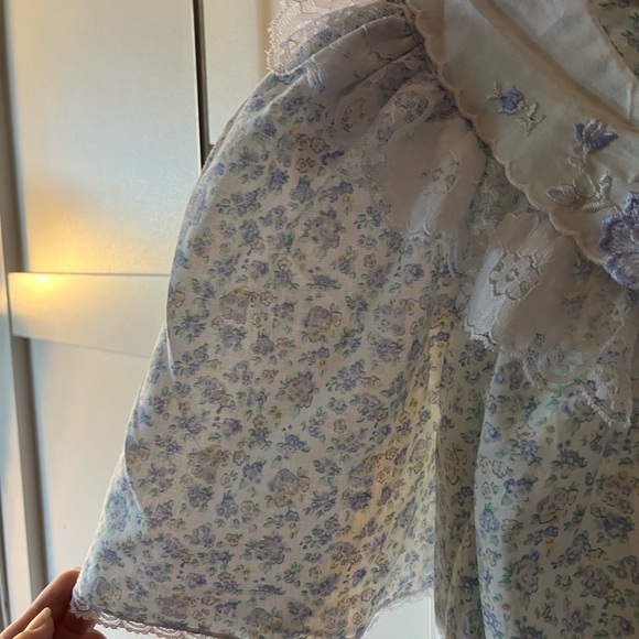 Cotton Floral Lace Nightgown with Blue flowers Lady Manhattan - Picture 4 of 8